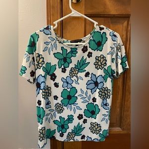 Banana Republic Business Casual Floral Tshirt